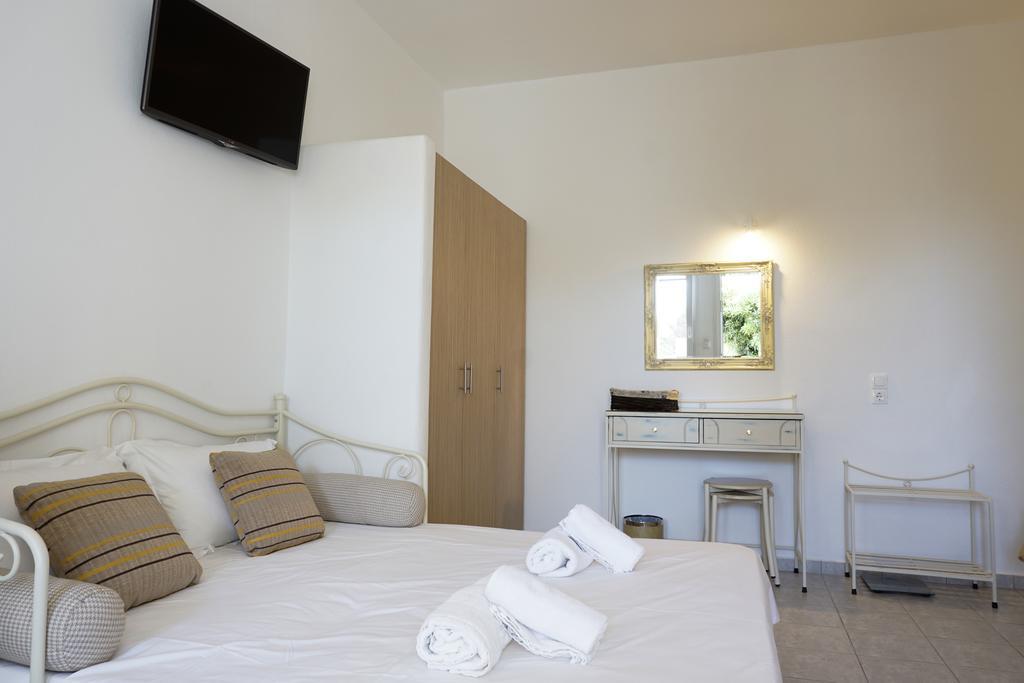 Casa Nostra Mykonos Boutique Rooms & Studios Glastros  ภายนอก รูปภาพ