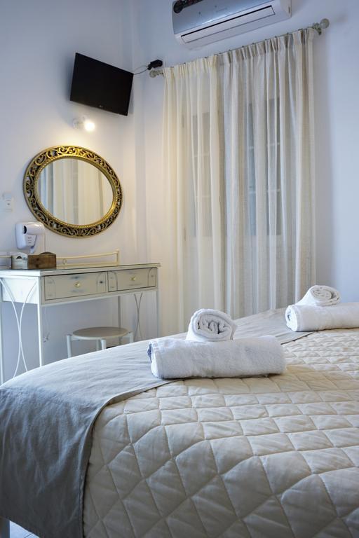 Casa Nostra Mykonos Boutique Rooms & Studios Glastros  ภายนอก รูปภาพ